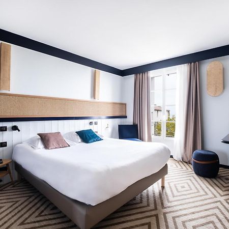 Hotel Le Francais La Flotte Luaran gambar