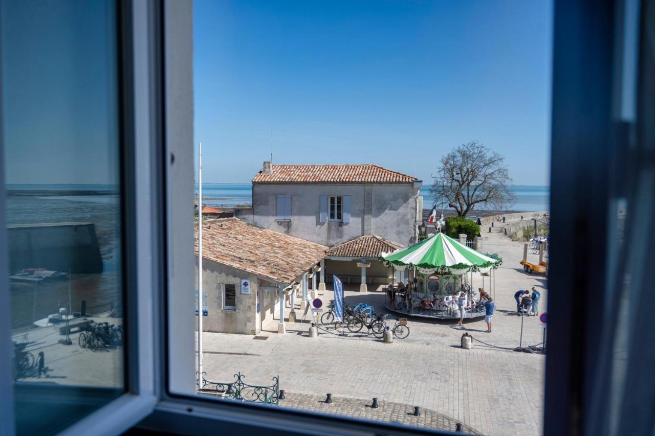 Hotel Le Francais La Flotte Luaran gambar