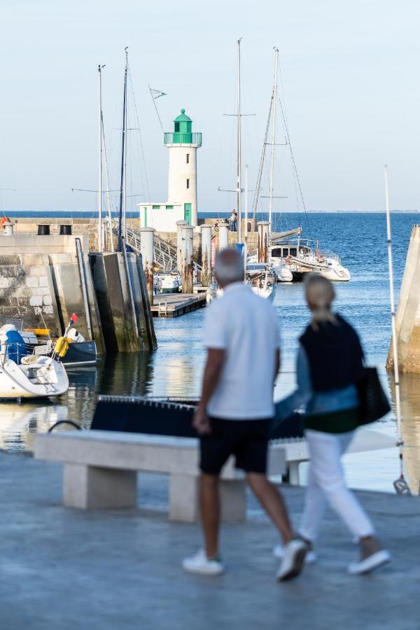 Hotel Le Francais La Flotte Luaran gambar